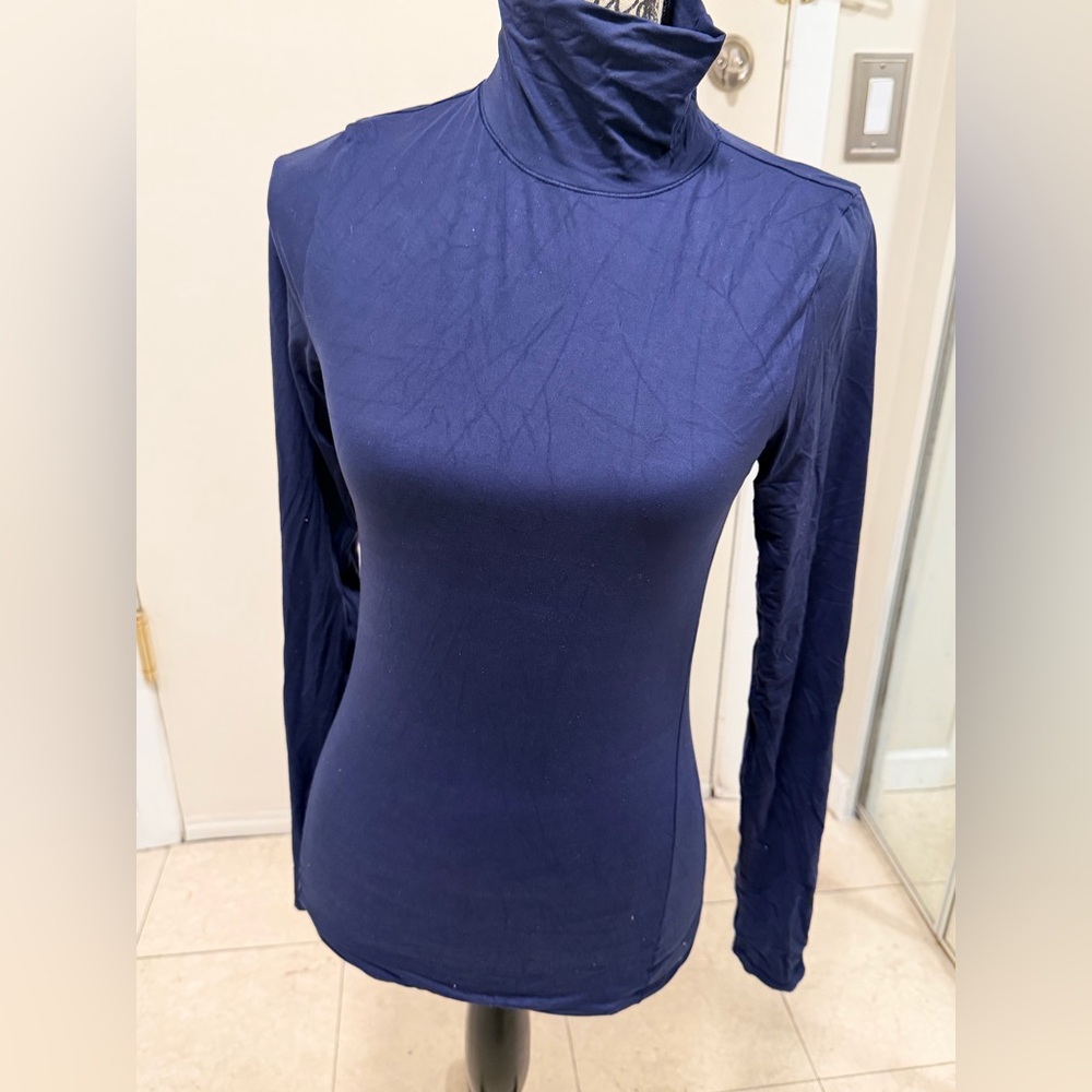 NWOT 💙 lululemon athletica Deep Blue Turtleneck Jersey Long Sleeve Top - Picture 3 of 6